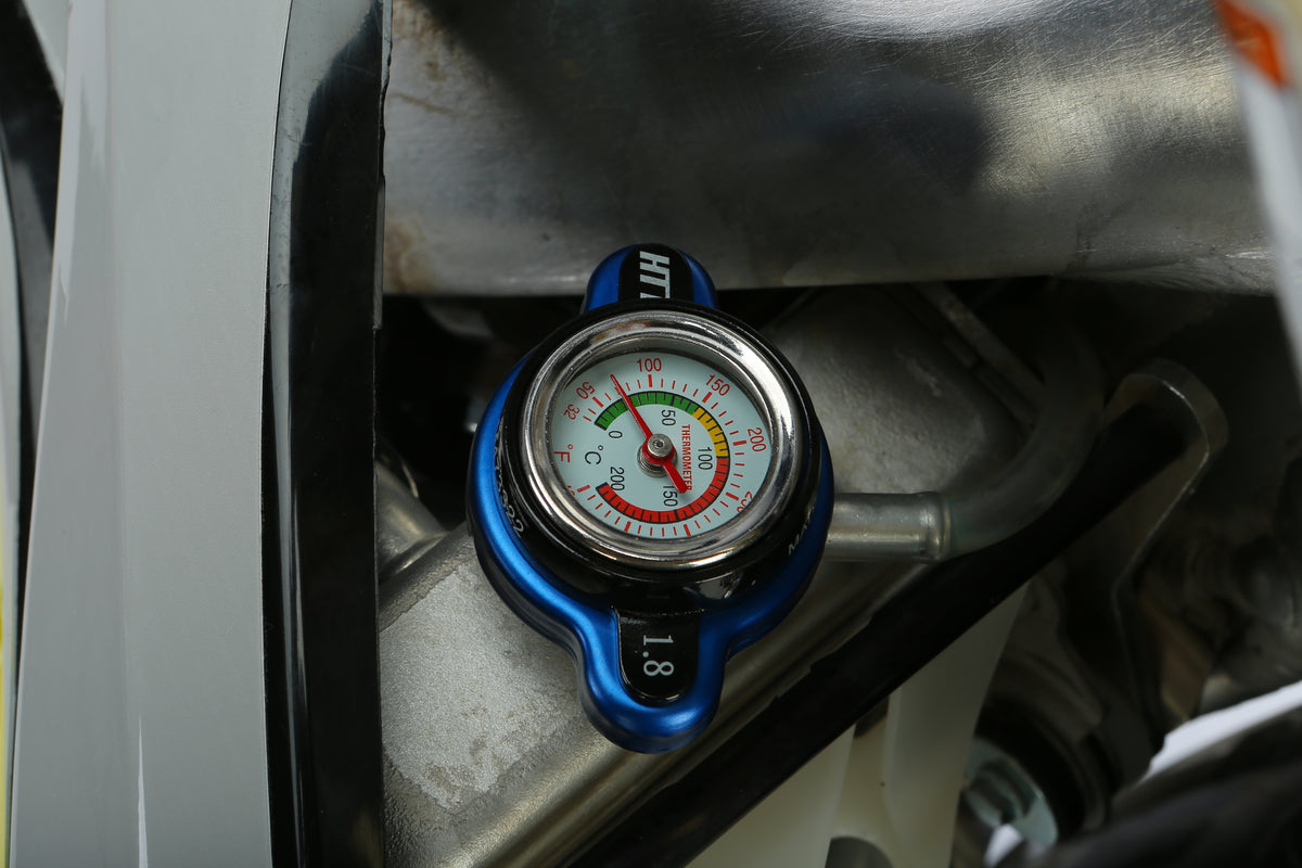 RADIATOR CAP W/ TEMPERATURE GAUGE - JAPANESE MODELS